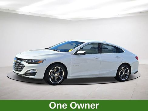 Used 2024 Chevrolet Malibu LT image 3