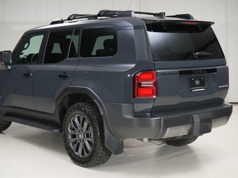 Used 2025 Toyota Land Cruiser image 27