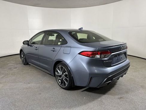 Used 2021 Toyota Corolla SE w/ SE Premium Package image 32