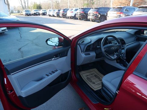 Used 2020 Hyundai Elantra Value Edition image 14