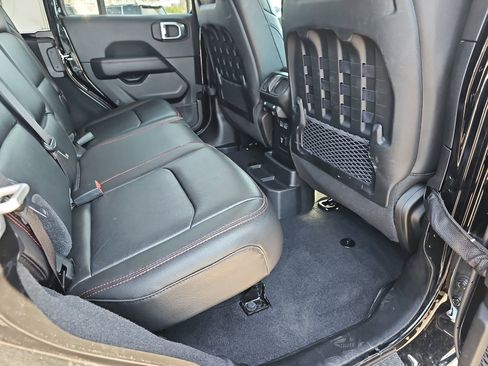 Used 2023 Jeep Wrangler Unlimited Rubicon w/ LED Lighting Group image 11