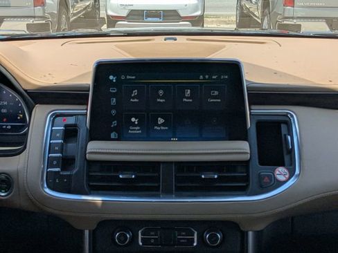 Used 2024 Chevrolet Suburban Premier RWD image 15