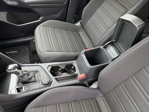 Used 2024 Volkswagen Tiguan S image 22