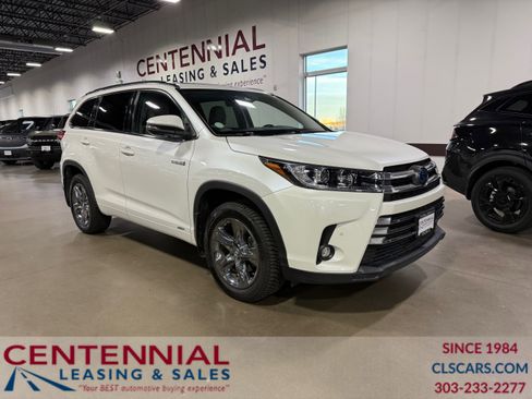 Used 2019 Toyota Highlander Limited Platinum image 1