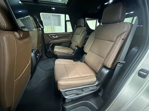 Used 2024 Chevrolet Tahoe High Country w/ Advanced Technology Package image 27