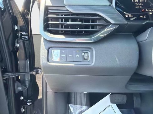 New 2026 GMC Acadia AT4 w/ Luxury Package AWD/4WD image 27