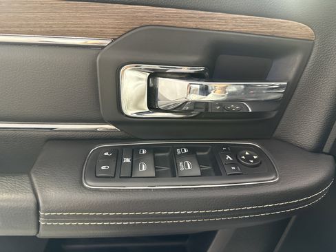 Used 2018 RAM 2500 Laramie w/ Sport Appearance Group image 11