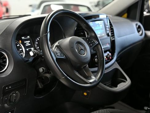 Used 2023 Mercedes-Benz Metris Passenger image 9