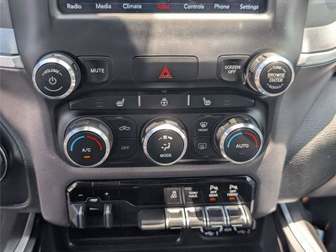 Used 2021 RAM 1500 Big Horn AWD/4WD image 25