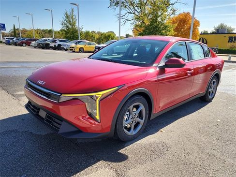 New 2025 Kia K4 LXS image 7