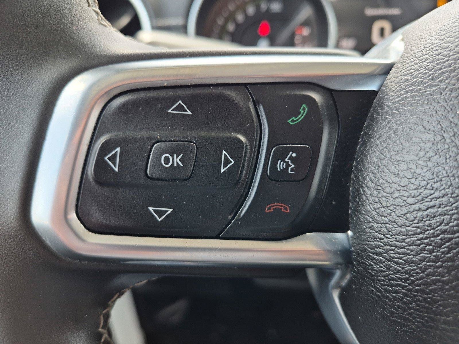 Used 2022 Jeep Wrangler Unlimited Sahara AWD/4WD image 25