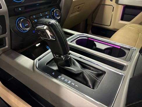 Used 2016 Ford F150 Lariat image 42