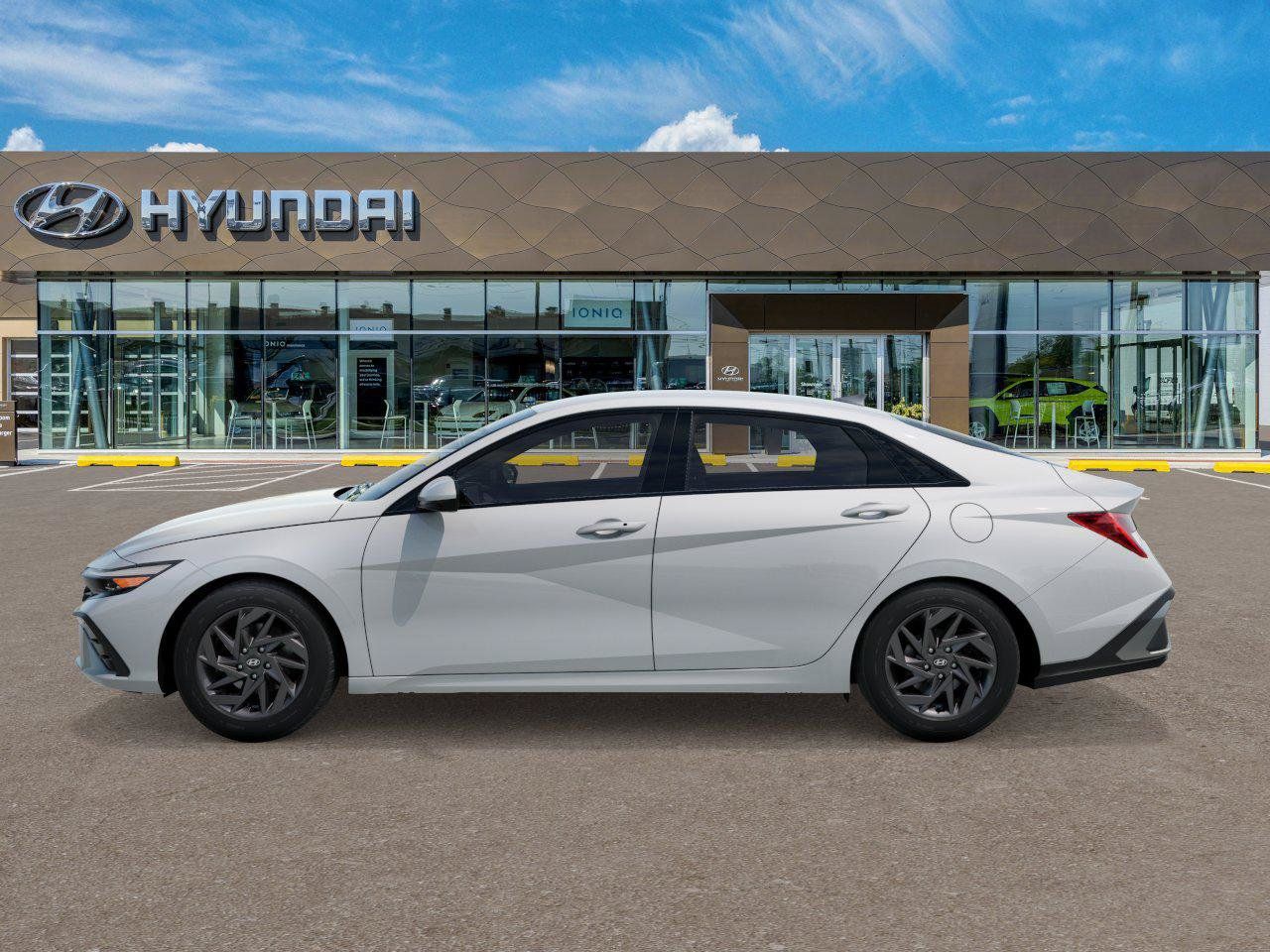 New 2026 Hyundai Elantra Hybrid FWD image 3