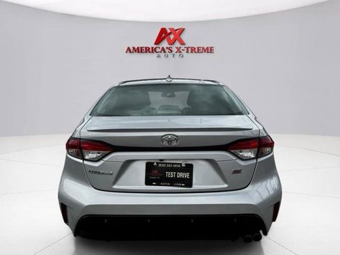 Used 2024 Toyota Corolla SE FWD image 5