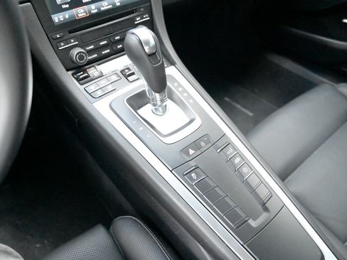 Used 2019 Porsche 718 Cayman S image 31