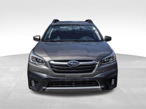 Used 2022 Subaru Outback Limited AWD/4WD image 2
