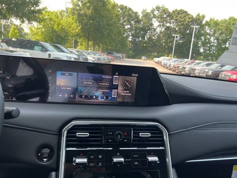 New 2025 Nissan Armada SV image 11