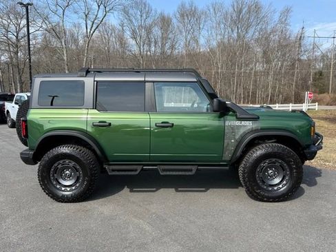 Certified 2024 Ford Bronco Everglades AWD/4WD image 10