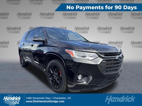 Used 2020 Chevrolet Traverse Premier w/ Redline Edition FWD image 1
