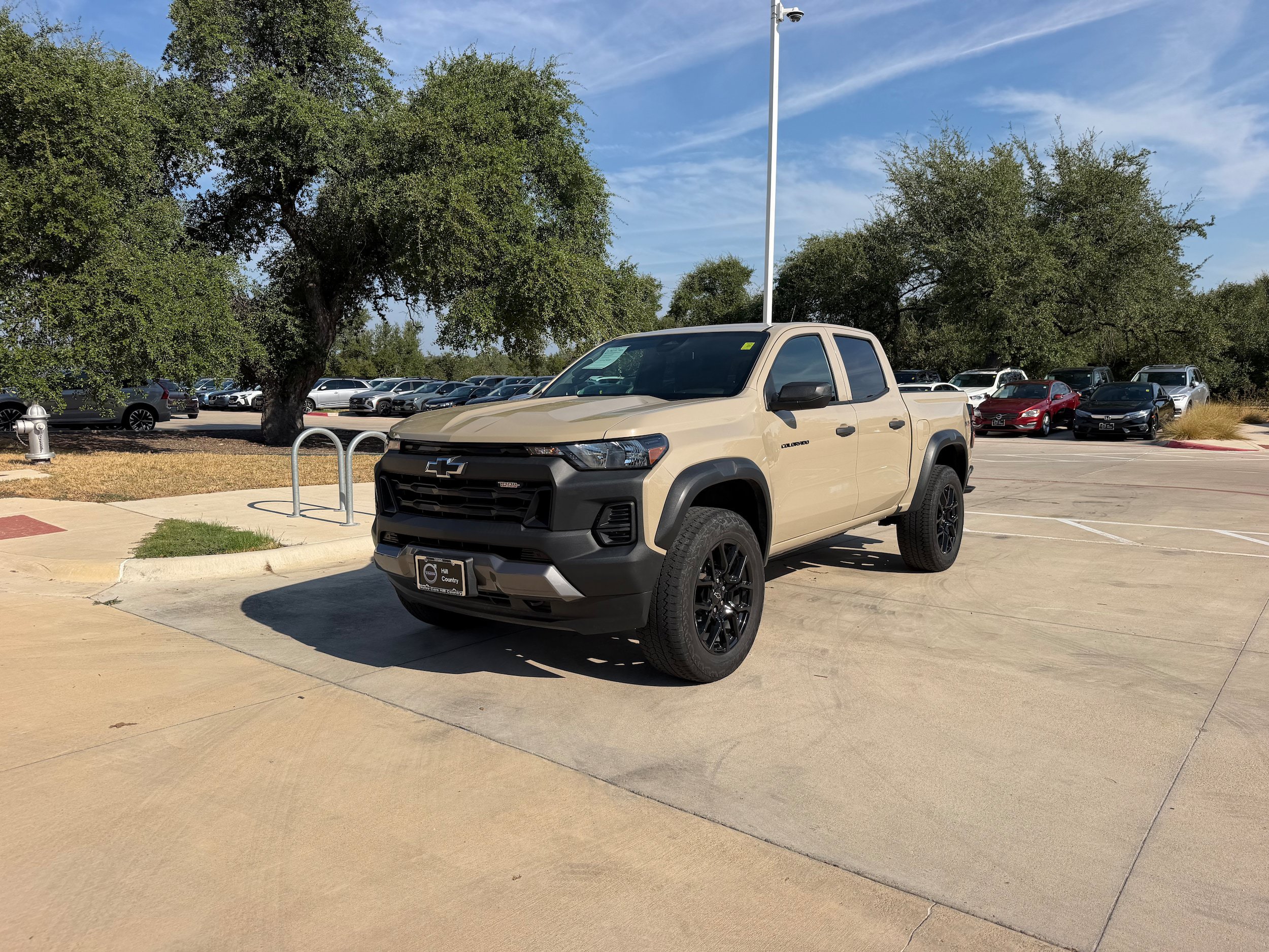 Used 2023 Chevrolet Colorado Trail Boss w/ LPO, Dark Essentials Package AWD/4WD image 2