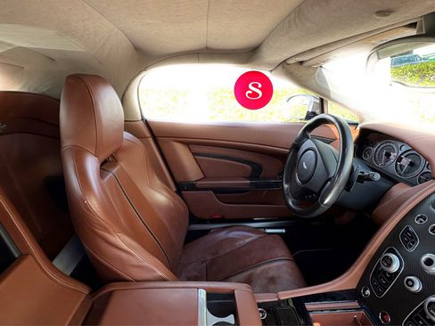 Used 2017 Aston Martin V12 Vantage S image 24