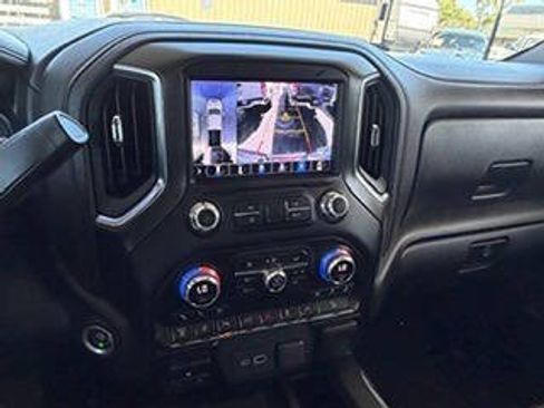 Used 2022 GMC Sierra 3500 AT4 w/ AT4 Preferred Package AWD/4WD image 44