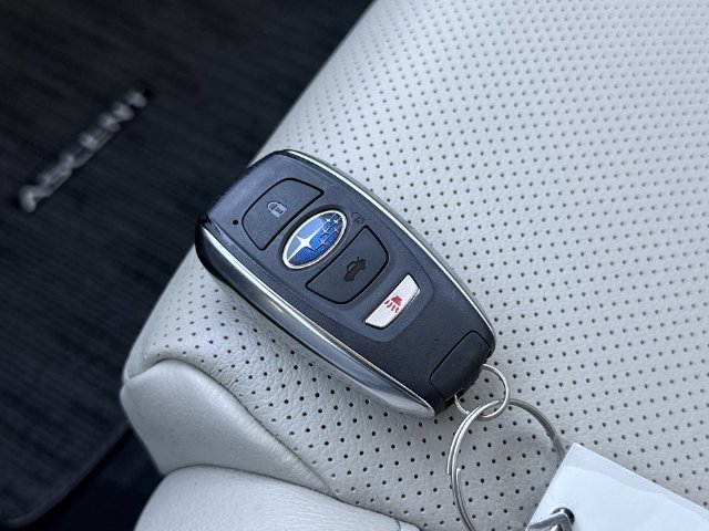 Certified 2025 Subaru Ascent Limited AWD/4WD image 31