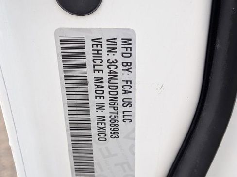 Used 2023 Jeep Compass Trailhawk image 32