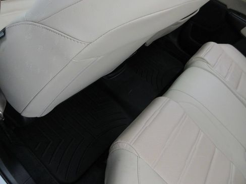 Used 2022 Honda CR-V Touring image 27