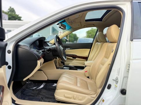 Used 2012 Honda Crosstour EX-L image 9
