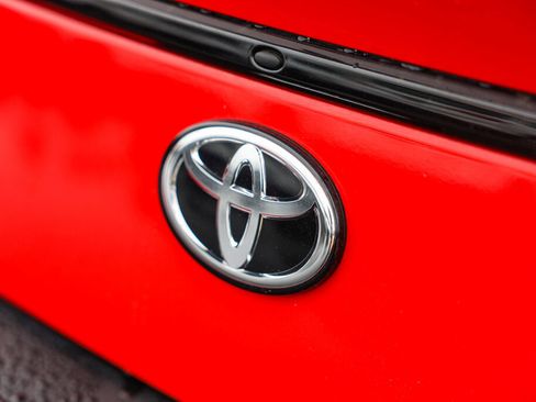 Certified 2022 Toyota GR86 Premium image 24