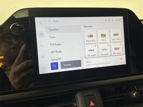 Used 2023 Lexus UX 250h F Sport image 7