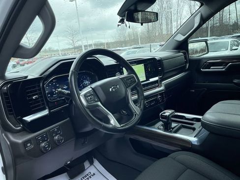 Certified 2024 Chevrolet Silverado 1500 LT Trail Boss w/ Convenience Package II AWD/4WD image 10