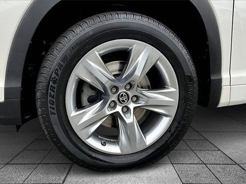Used 2019 Toyota Highlander Limited image 8