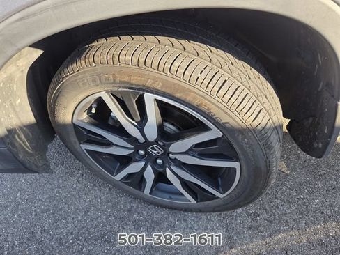 Used 2020 Honda Pilot Touring image 6