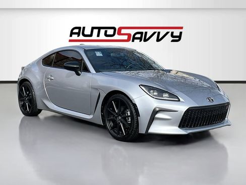 Used 2025 Toyota GR86 Premium w/ ALL Weather Mat Package (TMS) RWD image 1