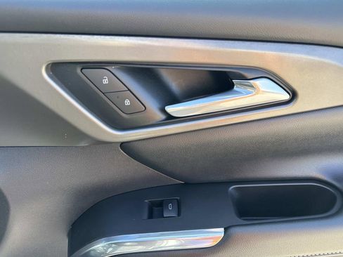 Certified 2025 Chevrolet Traverse LT image 15