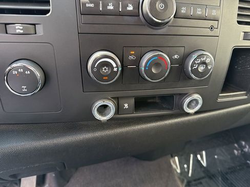 Used 2010 Chevrolet Silverado 2500 LT w/ Exterior Plus Package AWD/4WD image 20