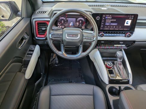 Used 2024 GMC Canyon AT4X image 13