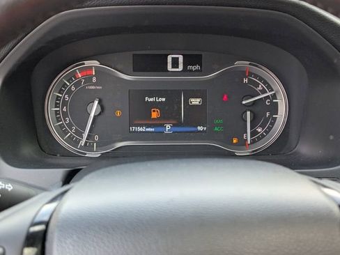 Used 2018 Honda Pilot Touring image 23