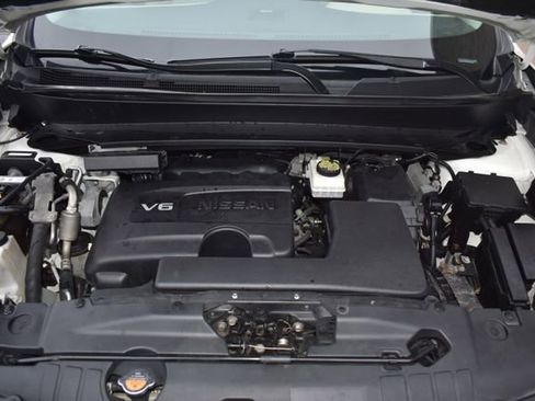 Used 2017 Nissan Pathfinder Platinum w/ Family Entertainment Package image 61