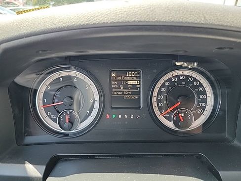 Used 2016 RAM 1500 Express RWD image 16