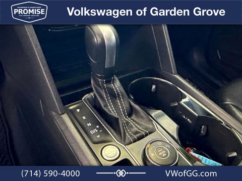Used 2023 Volkswagen Atlas SEL R-Line AWD/4WD image 22
