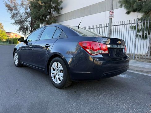 Used 2014 Chevrolet Cruze LS image 8