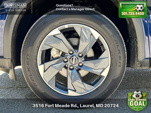 Used 2025 Nissan Rogue SV FWD image 5