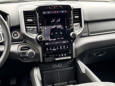 New 2026 RAM 1500 4x4 Crew Cab image 29
