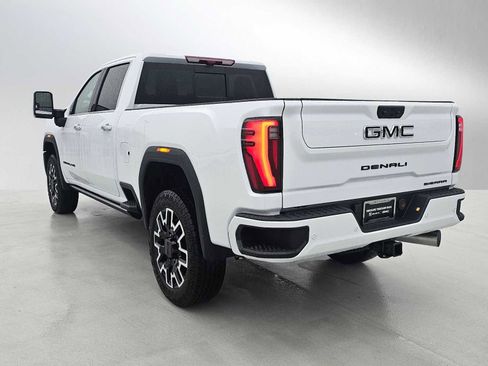 New 2026 GMC Sierra 2500 Denali w/ Denali Reserve Package image 5