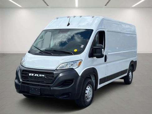 Used 2023 RAM ProMaster 2500 FWD image 1