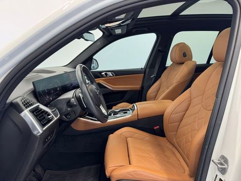 Used 2024 BMW X5 xDrive40i w/ Premium Package image 17