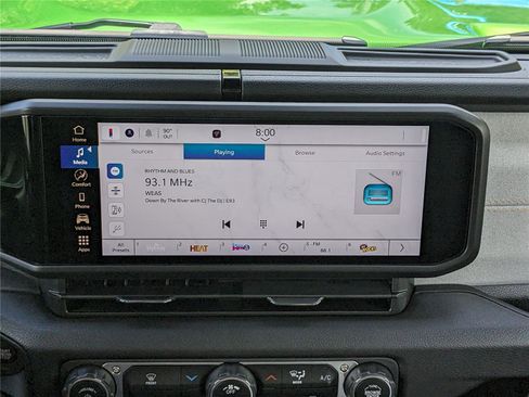 New 2025 Jeep Gladiator Sport image 18